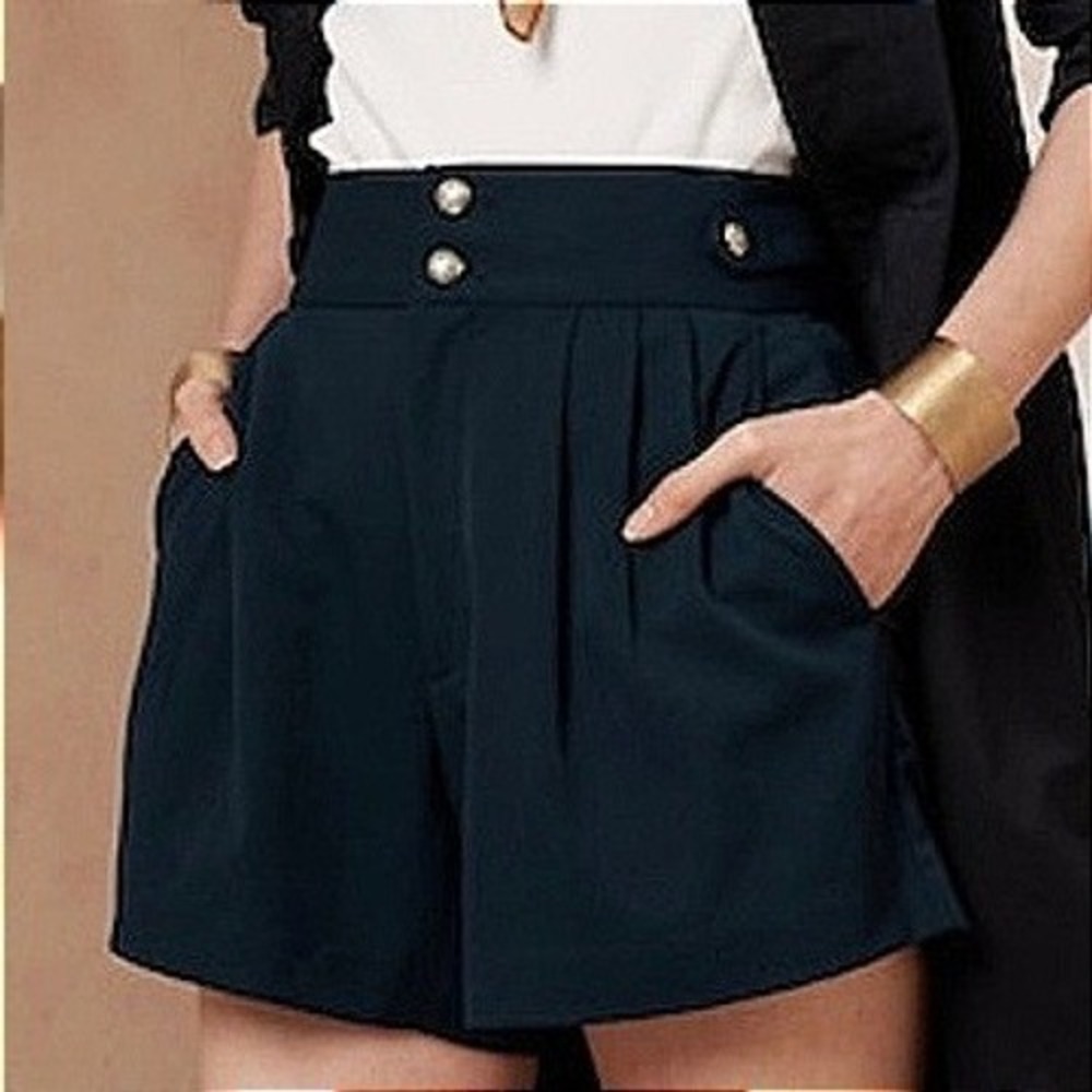 Banana Republic Navy Blue Sailor Shorts Gold Button Pleated High Waist 2 NEW